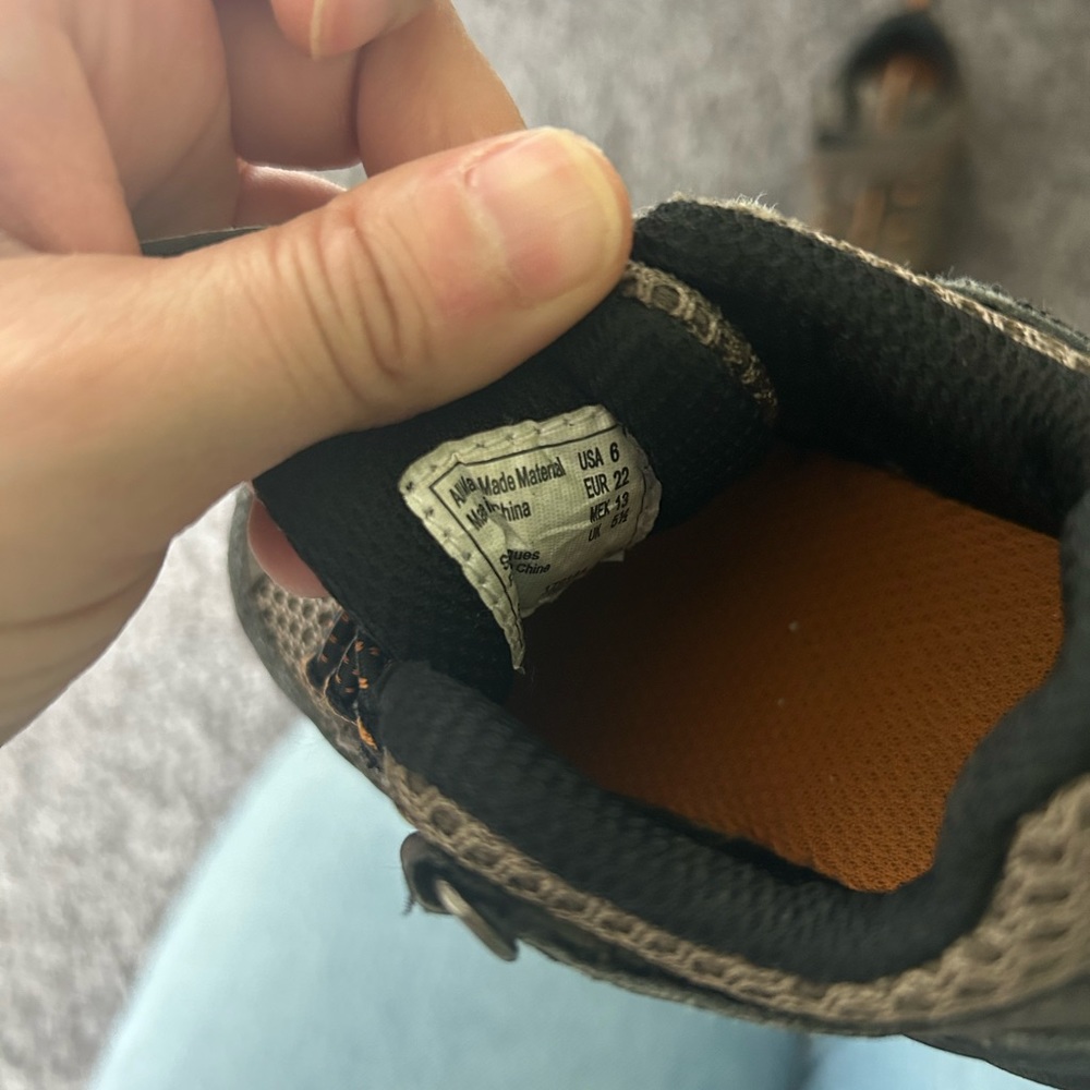 Toddler shoes